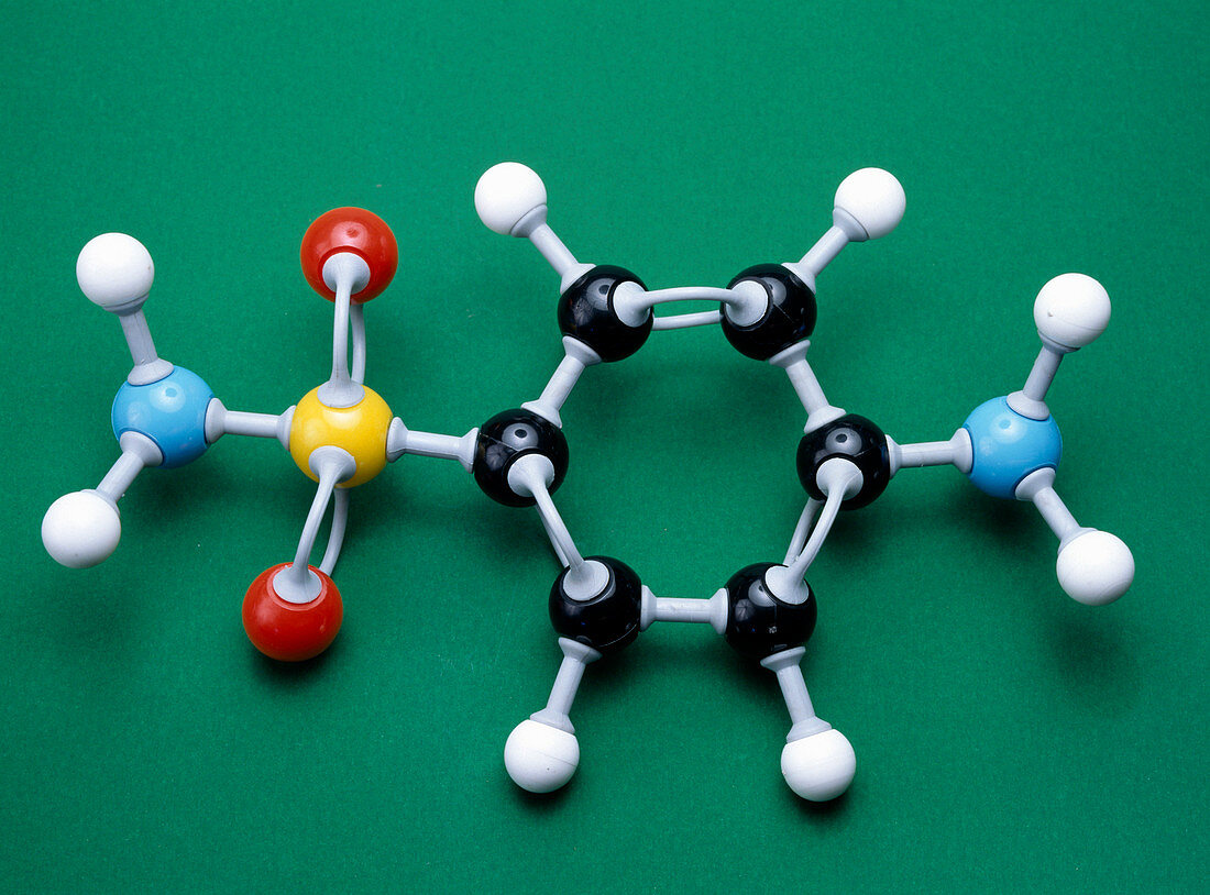Sulphanilamide molecule