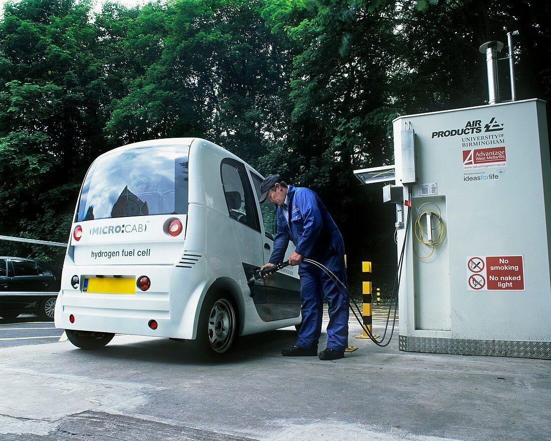 Hydrogen fuel cell car refuelling