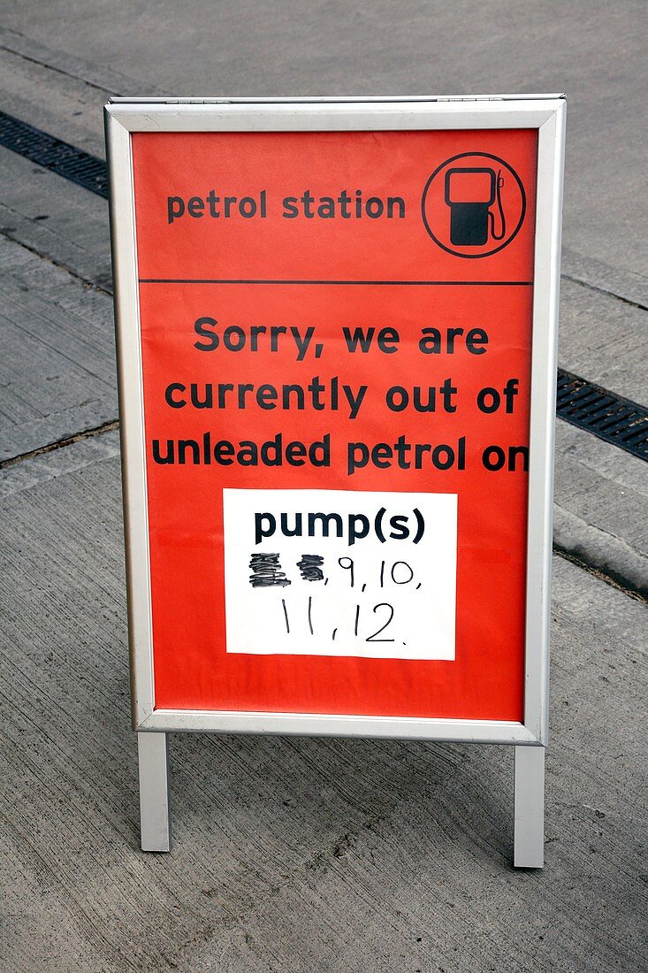 Out of petrol signs