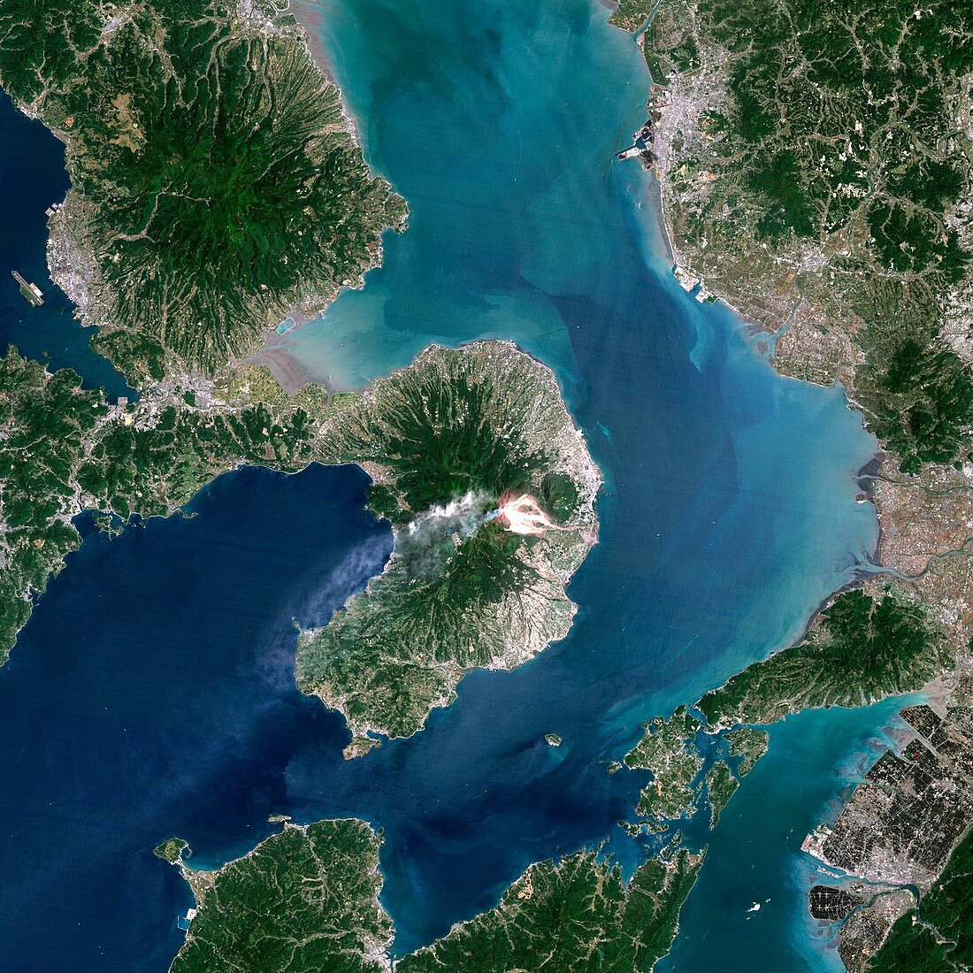 Mount Unzen,satellite image