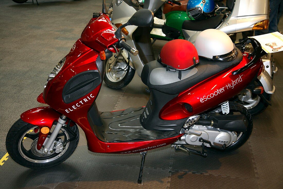 Xero hybrid scooter