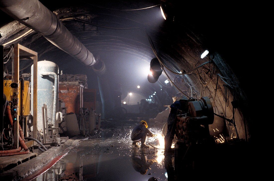 Metro train tunnel construction