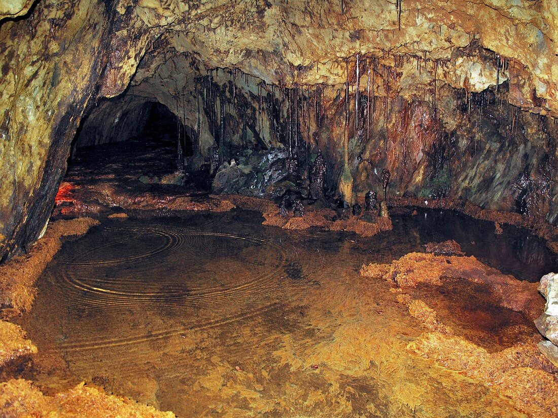 Copper mine stalactites