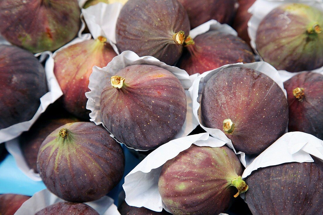 Figs for sale