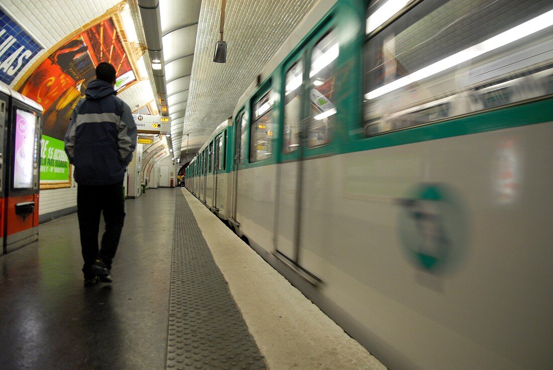 Underground train,Paris Metro
