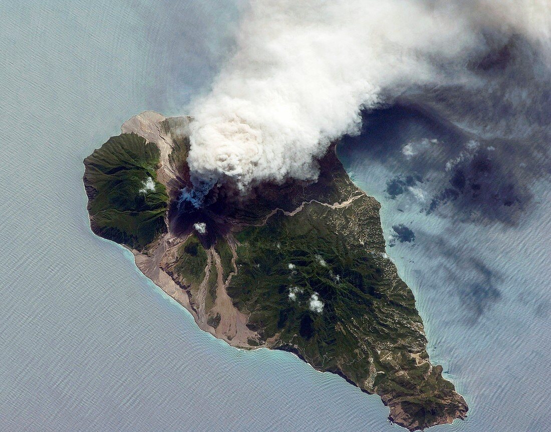 Soufriere Hills eruption,ISS image