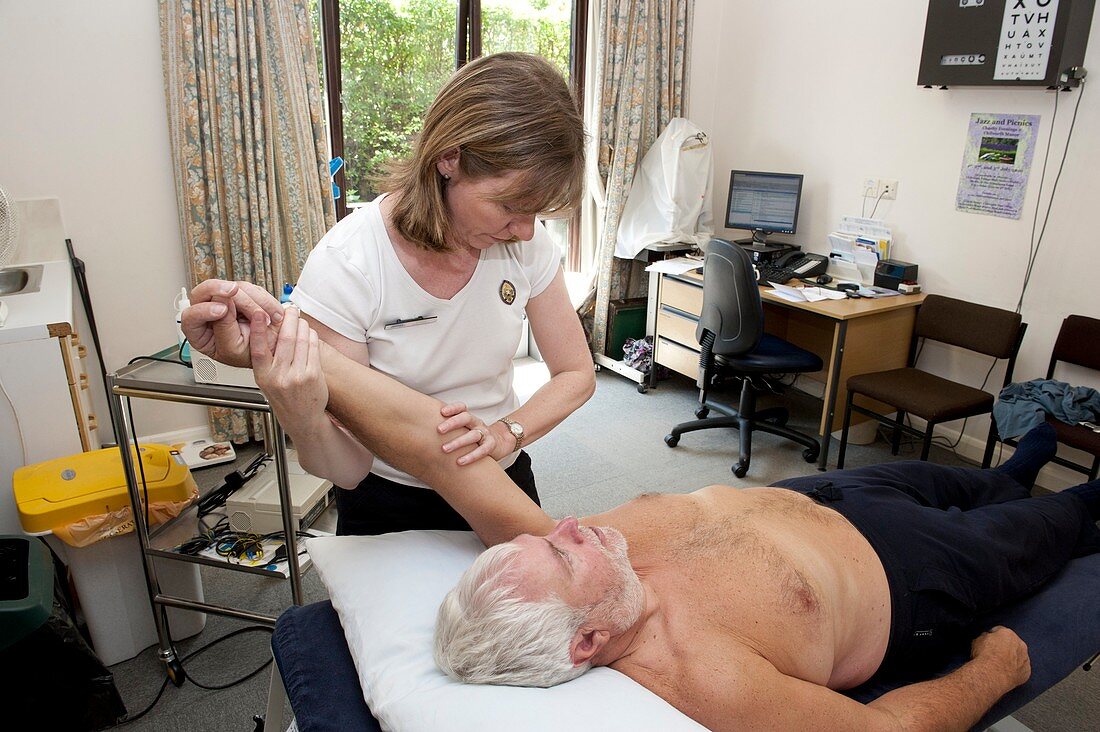 Physiotherapy on amyotrophy patient
