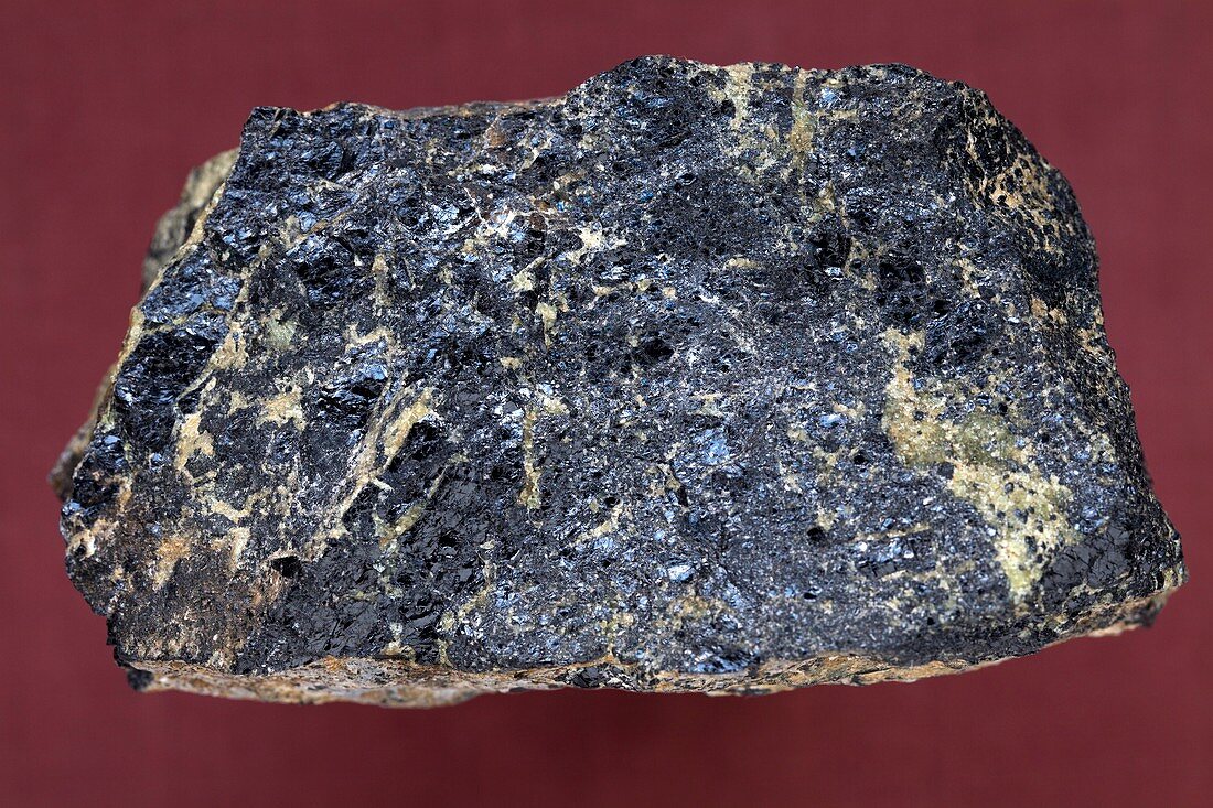 Samarskite mineral
