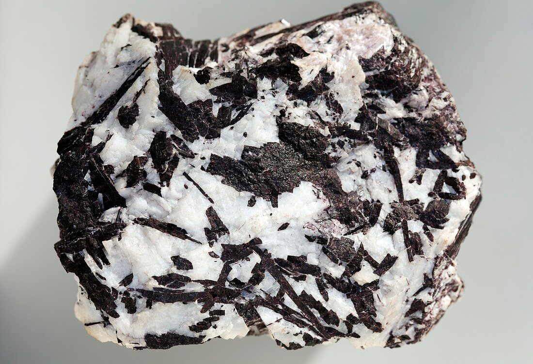Piemontite crystals in their host rock