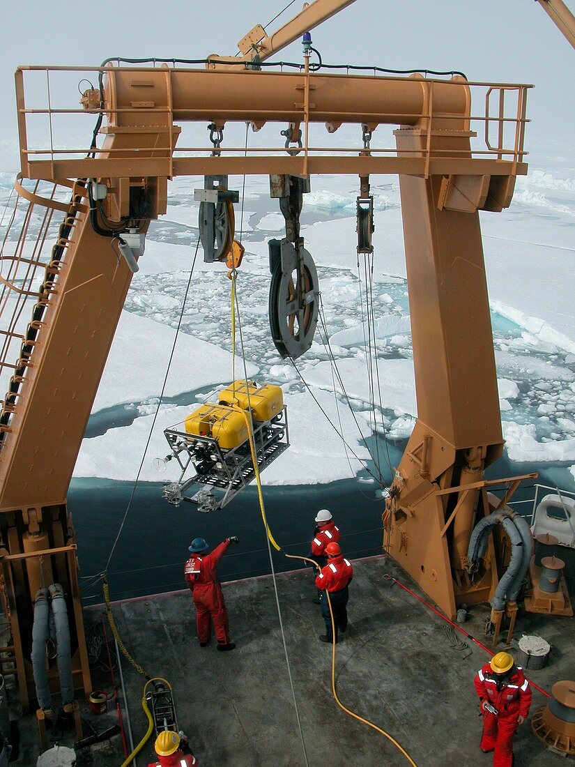 Arctic oceanography research