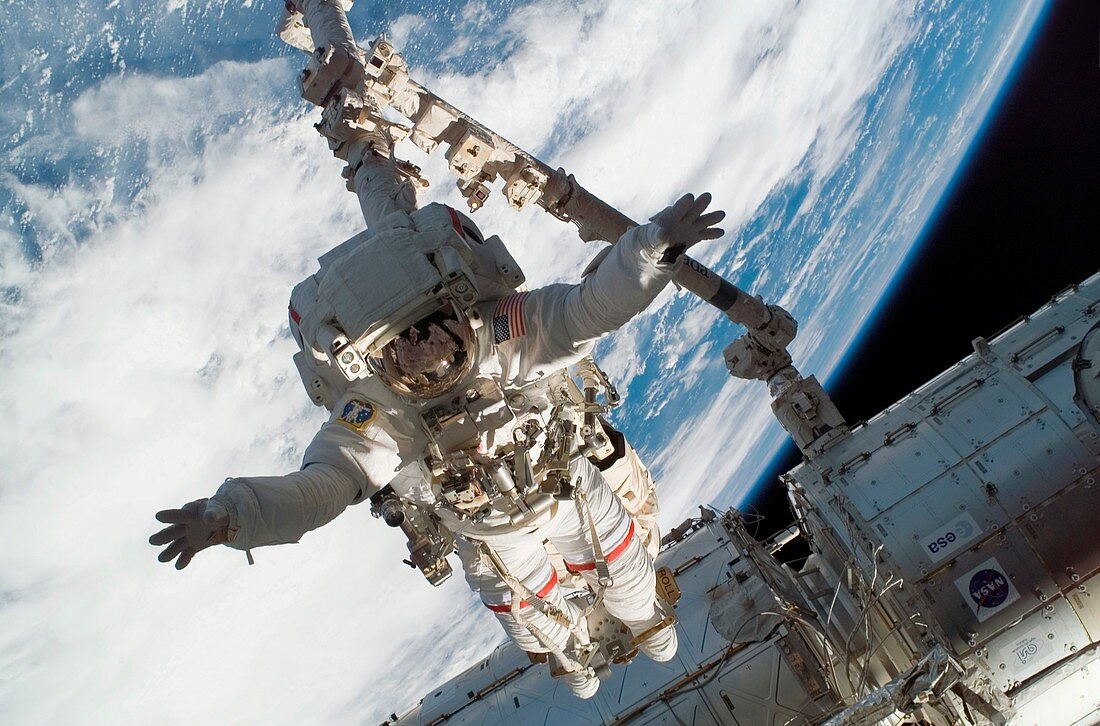ISS space walk,2008