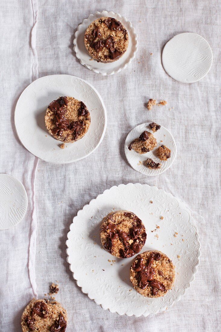 Round chocolate bars