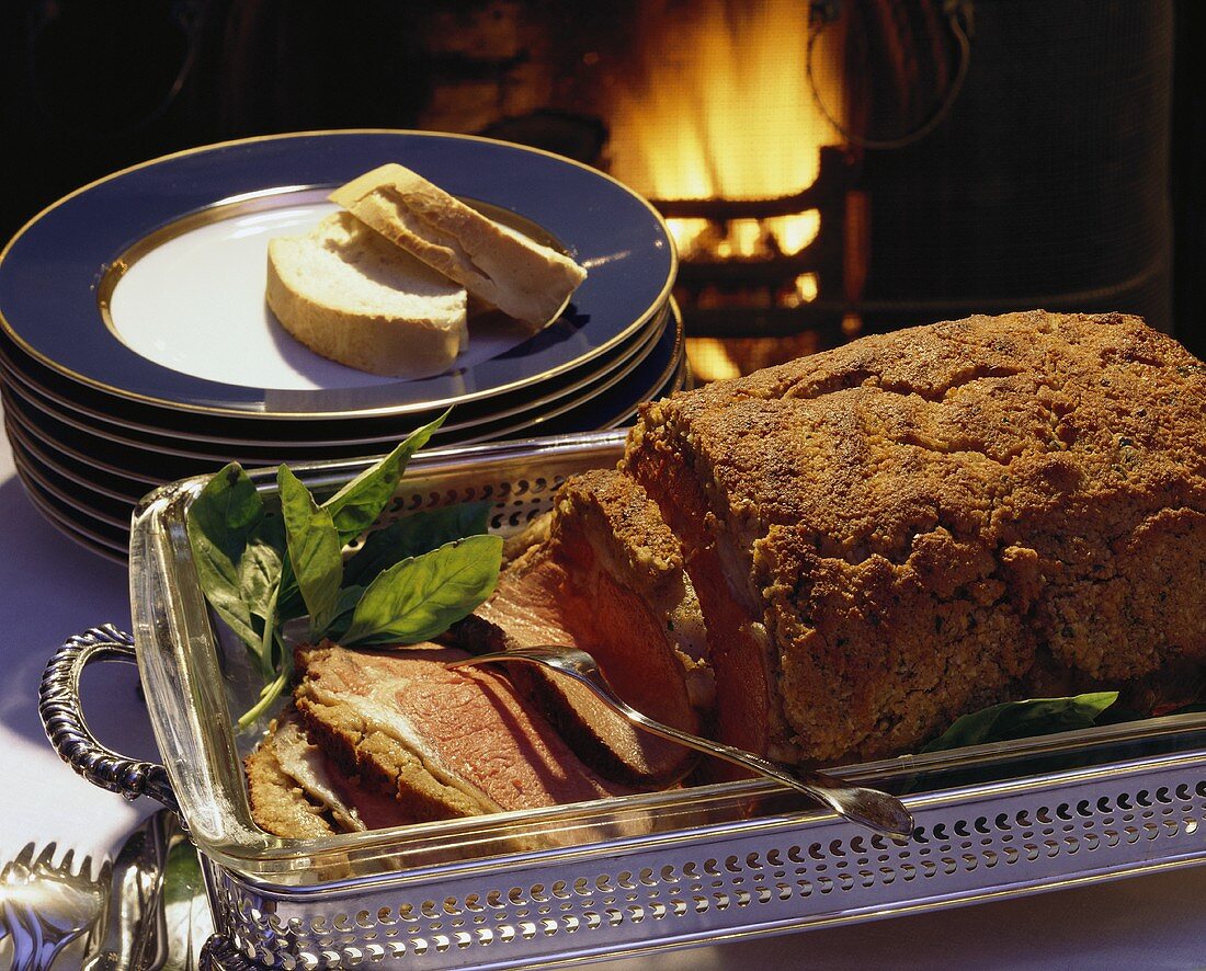 Roastbeef mit Kruste (Semmelbrösel-Haselnuß-Kruste)