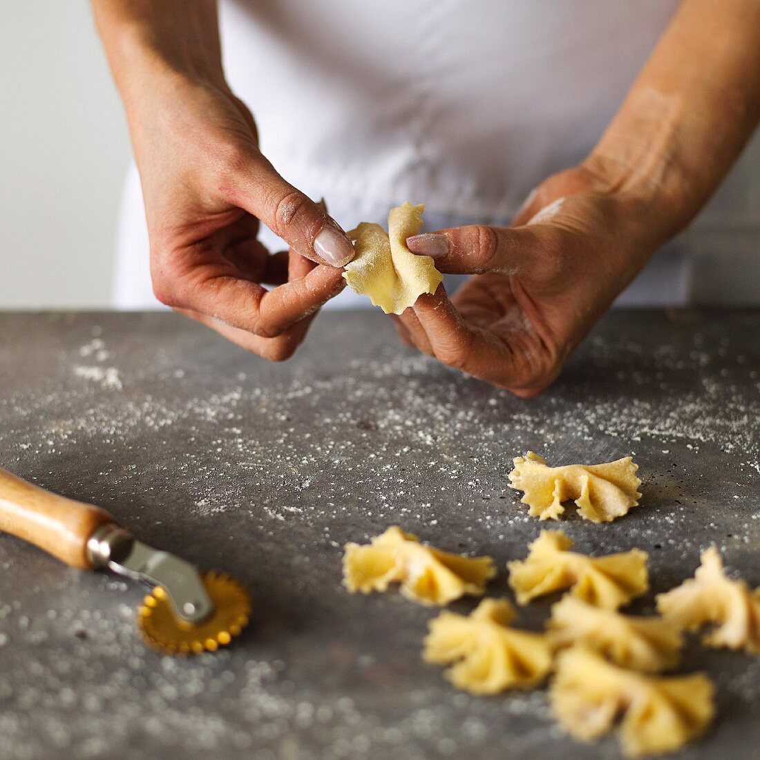 Selbstgemachte Farfalle