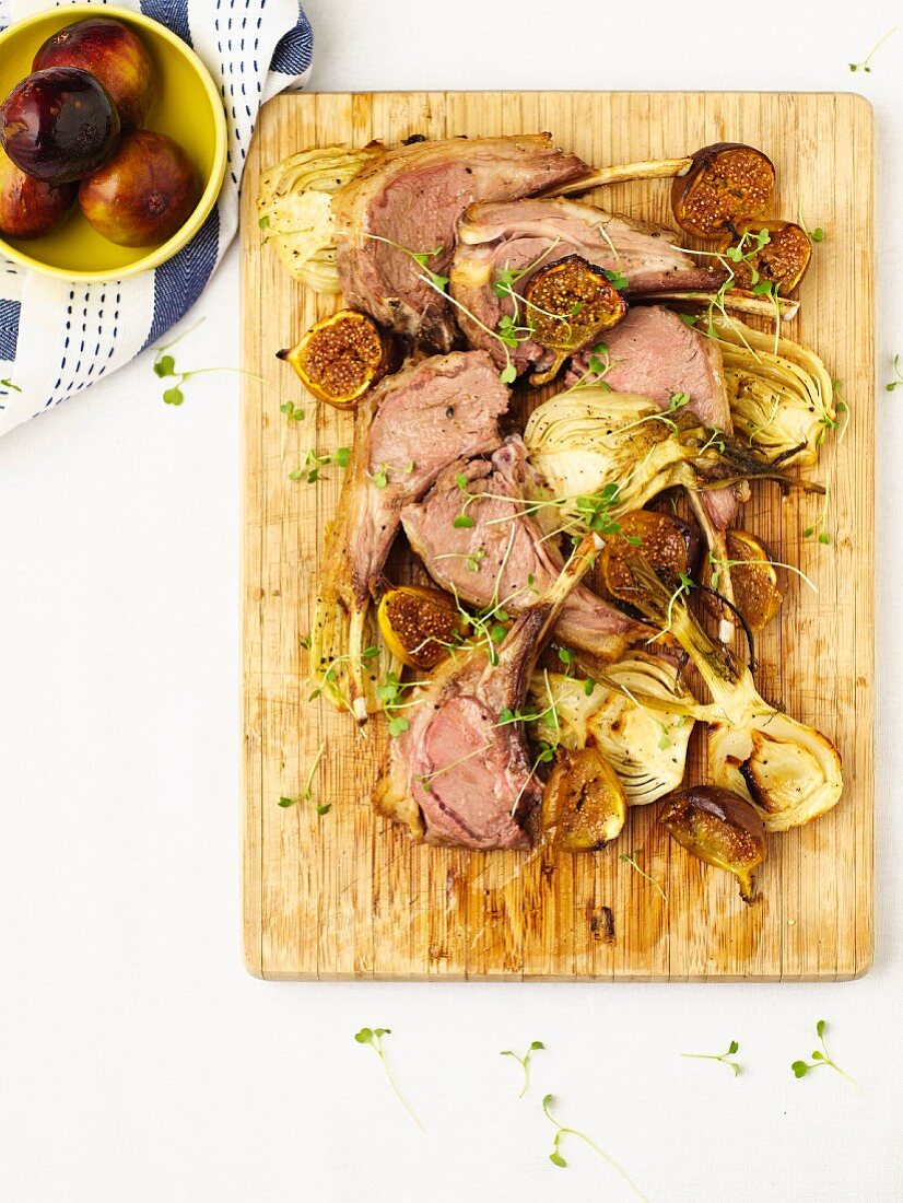 Saddle of lamb with roasted fennel and figs