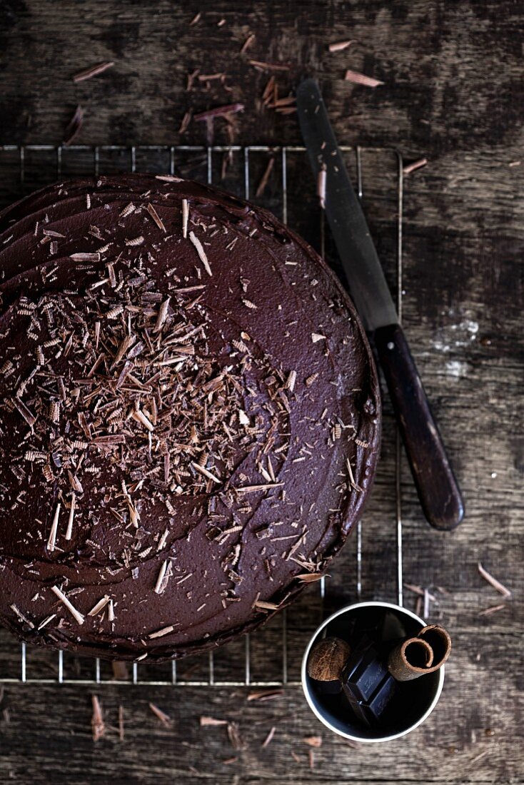 Chocolate cake with grated chocolate