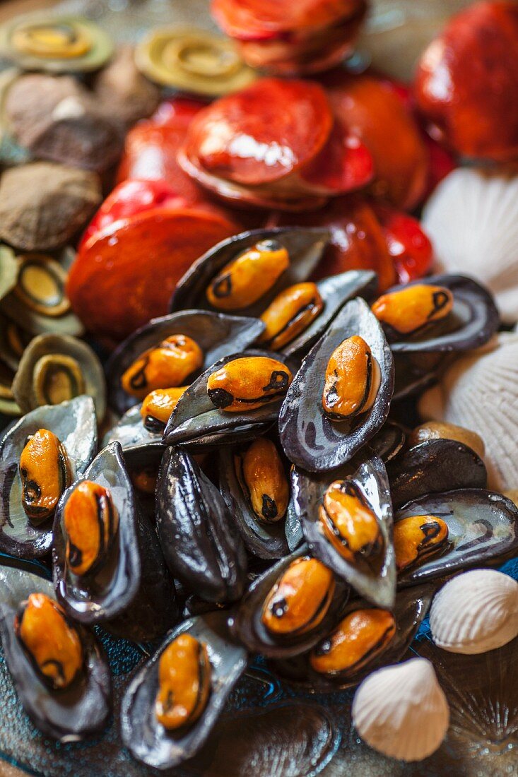 Marzipan mussels