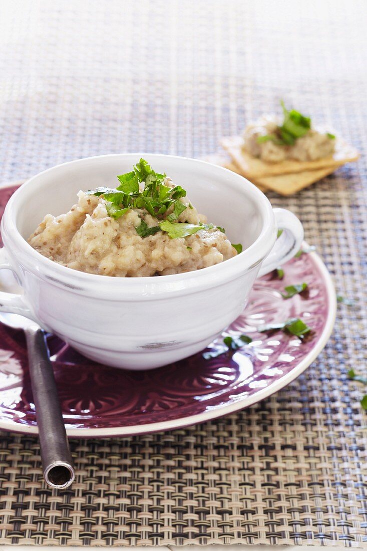 Babaganoush (aubergine purée, Arabia)