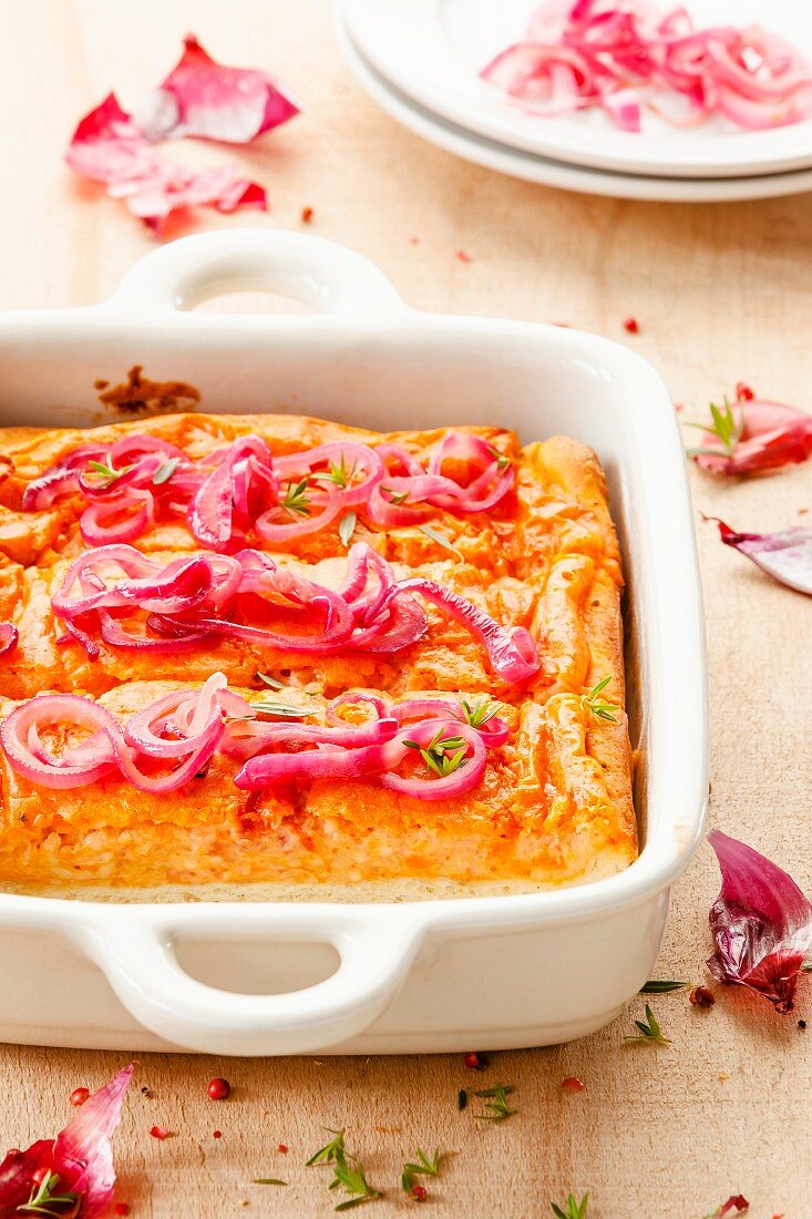 Cheese quiche with red onions