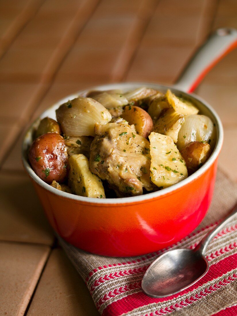 Hähnchen mit Gemüse aus dem Ofen