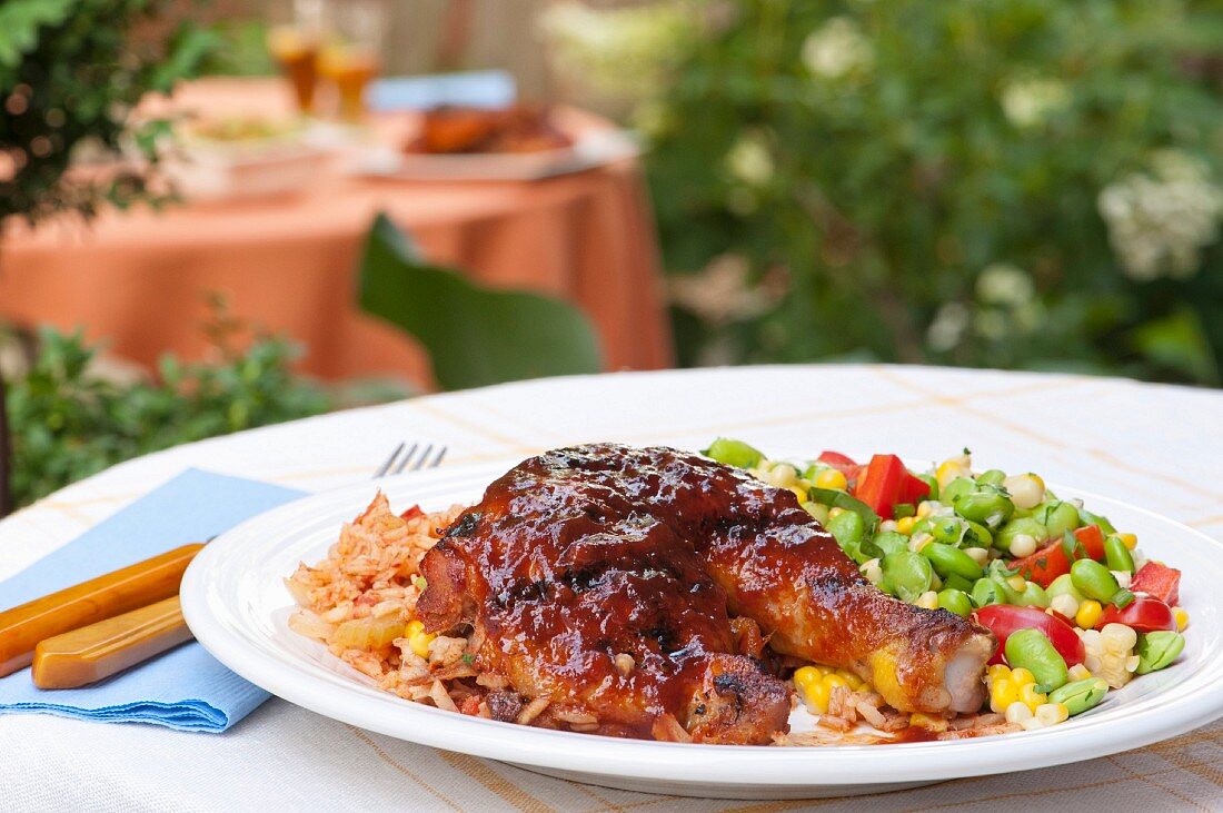 Grillhähnchen mit Bohnensalat und Reis