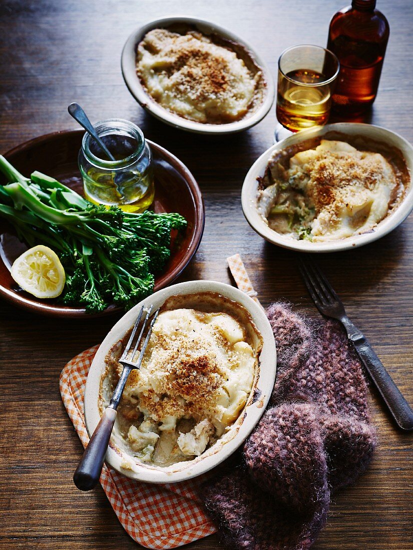 Snapper and cauliflower bake with broccolini