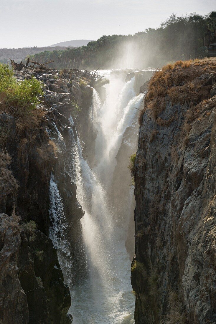 Blick auf den Epupa-Wasserfall, Namibia