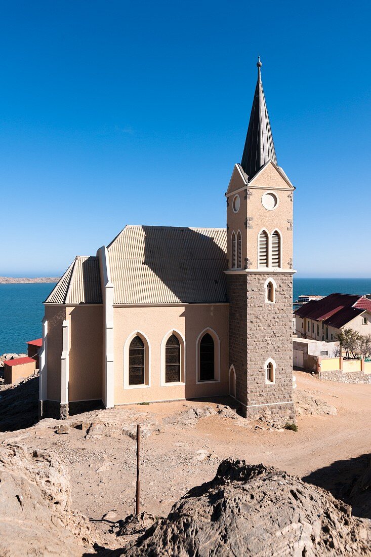 Die Felsenkirche auf dem Diamantberg in Lüderitz, Namibia