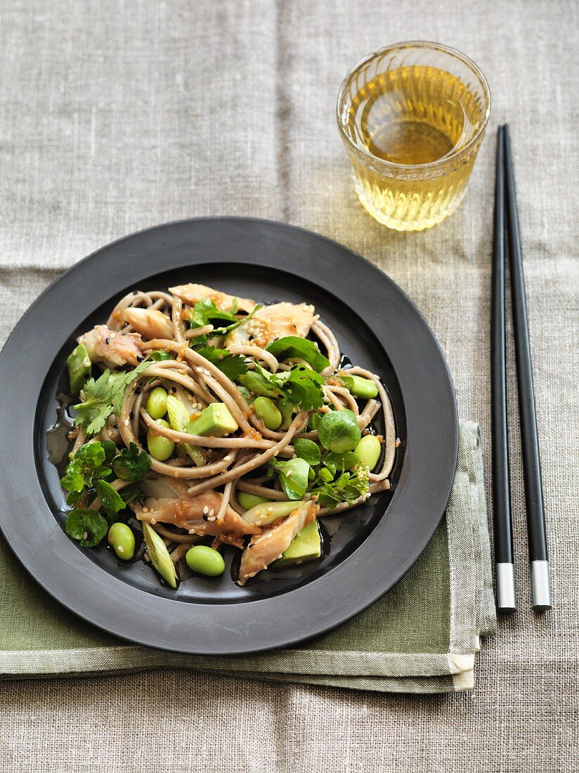 Noodle salad with smoked mackerel, asparagus, beans and a ginger-miso dressing (Asia)