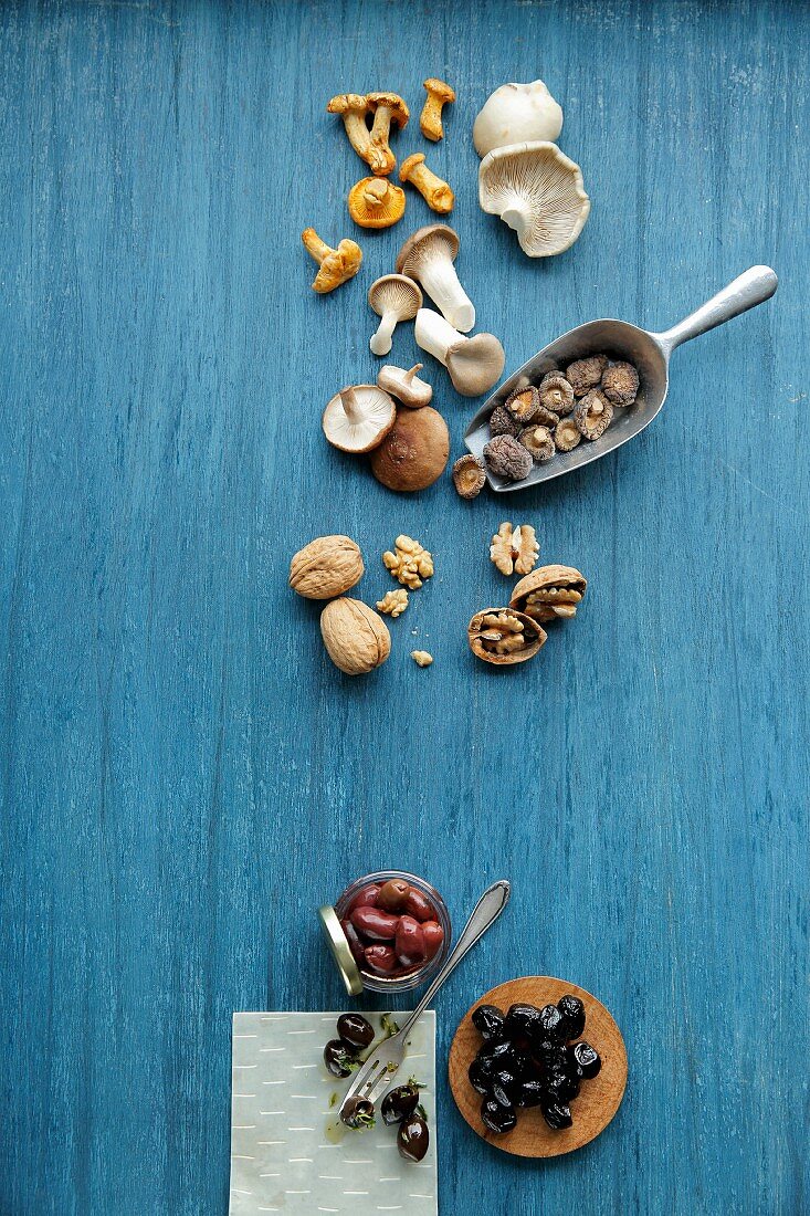 Umami-flavoured ingredients: mushrooms, walnuts and olives