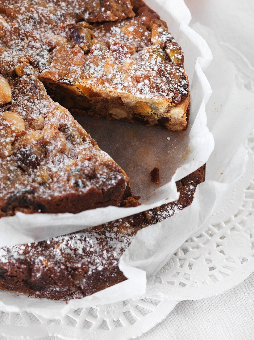 Panforte with apricots, figs and oranges, sliced