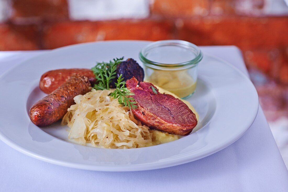Butcher's platter with sauerkraut