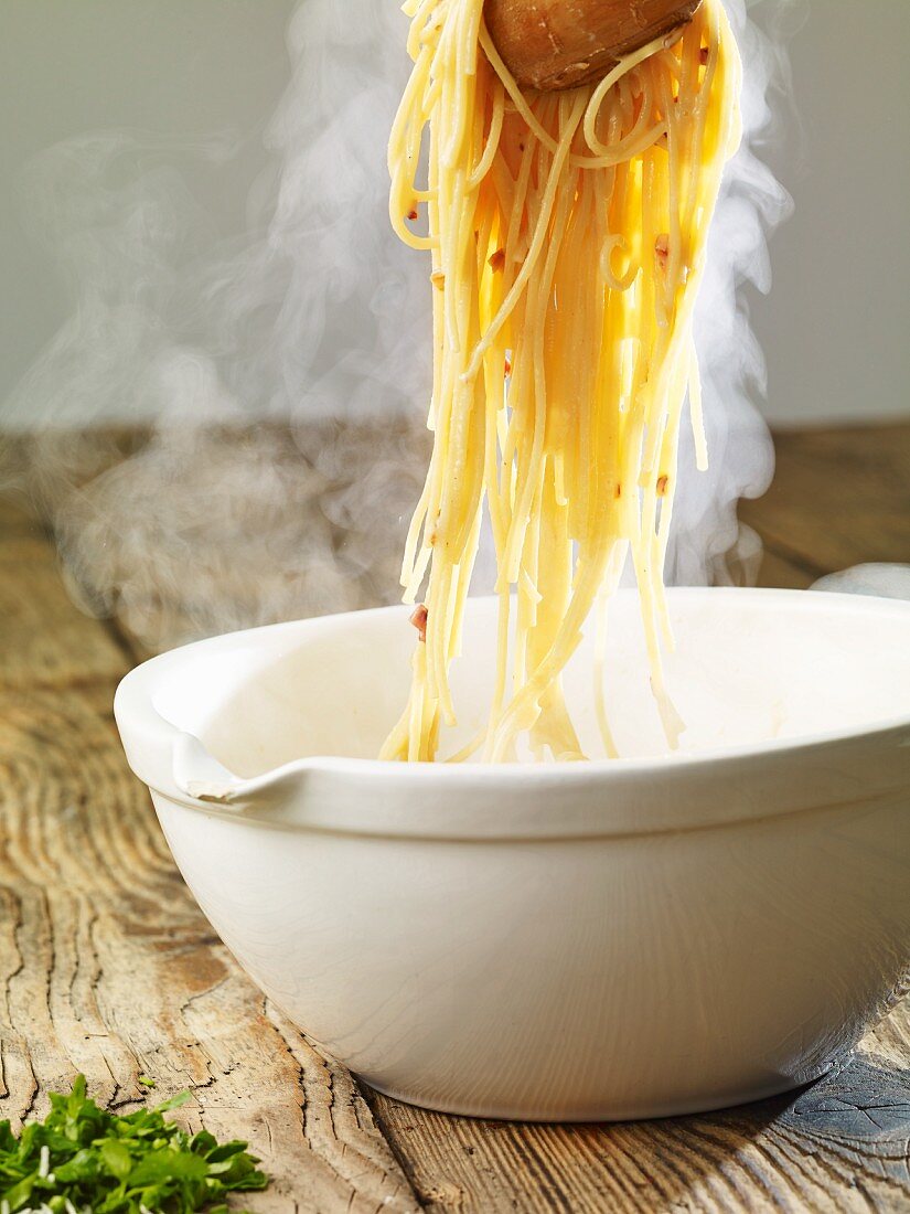 Steaming spaghetti carbonara