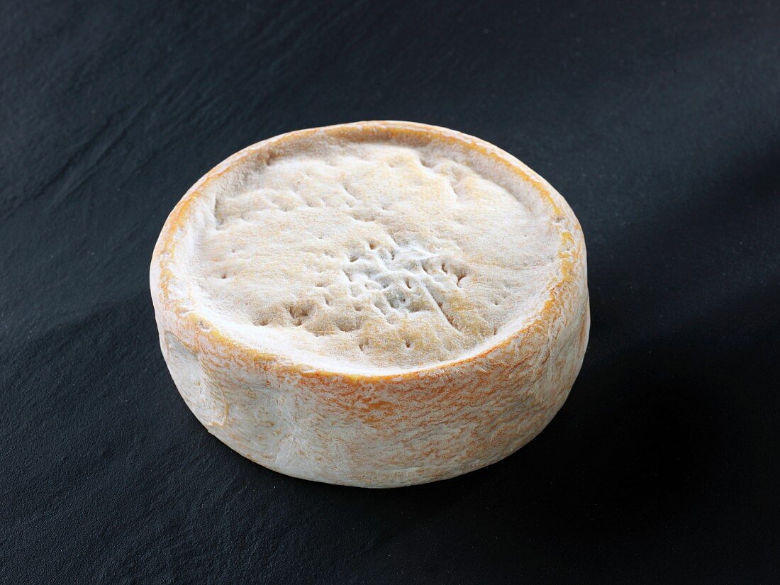Chevrotin des Aravis (French goat's cheese)