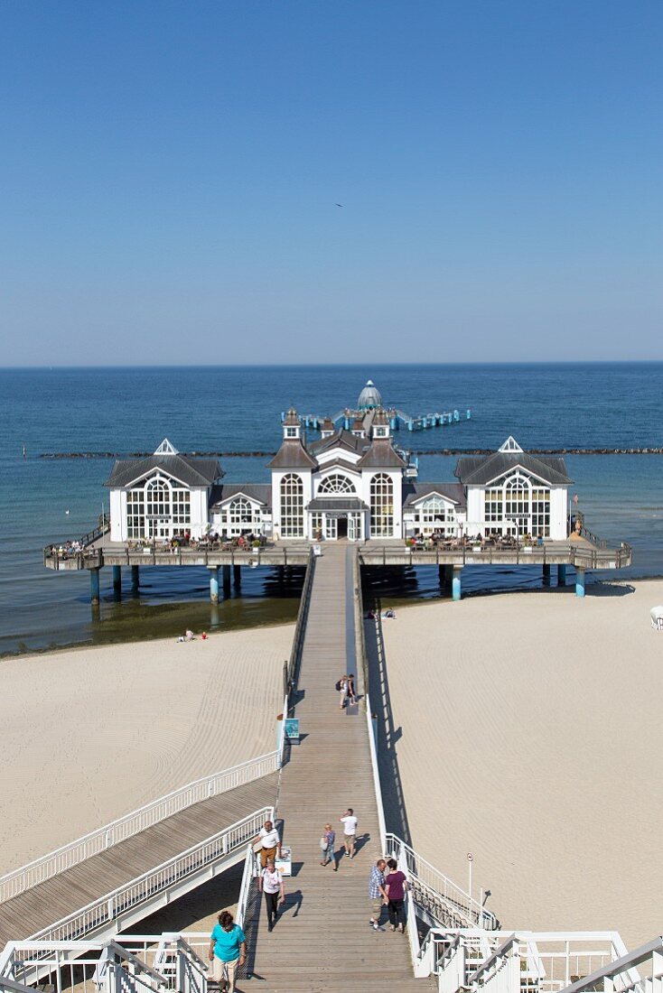 Der Kaiserpavillon auf der Selliner Seebrücke, Sellin, Ostseebad auf Rügen