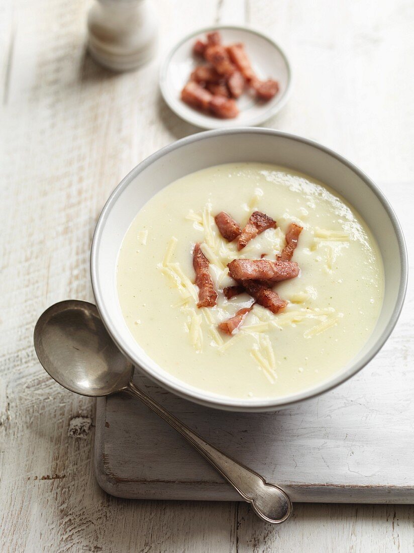 Potato and cheese soup with crispy bacon