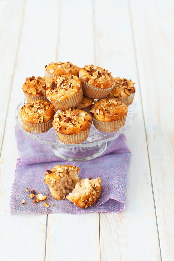 Apple muffins with hazelnuts and cinnamon