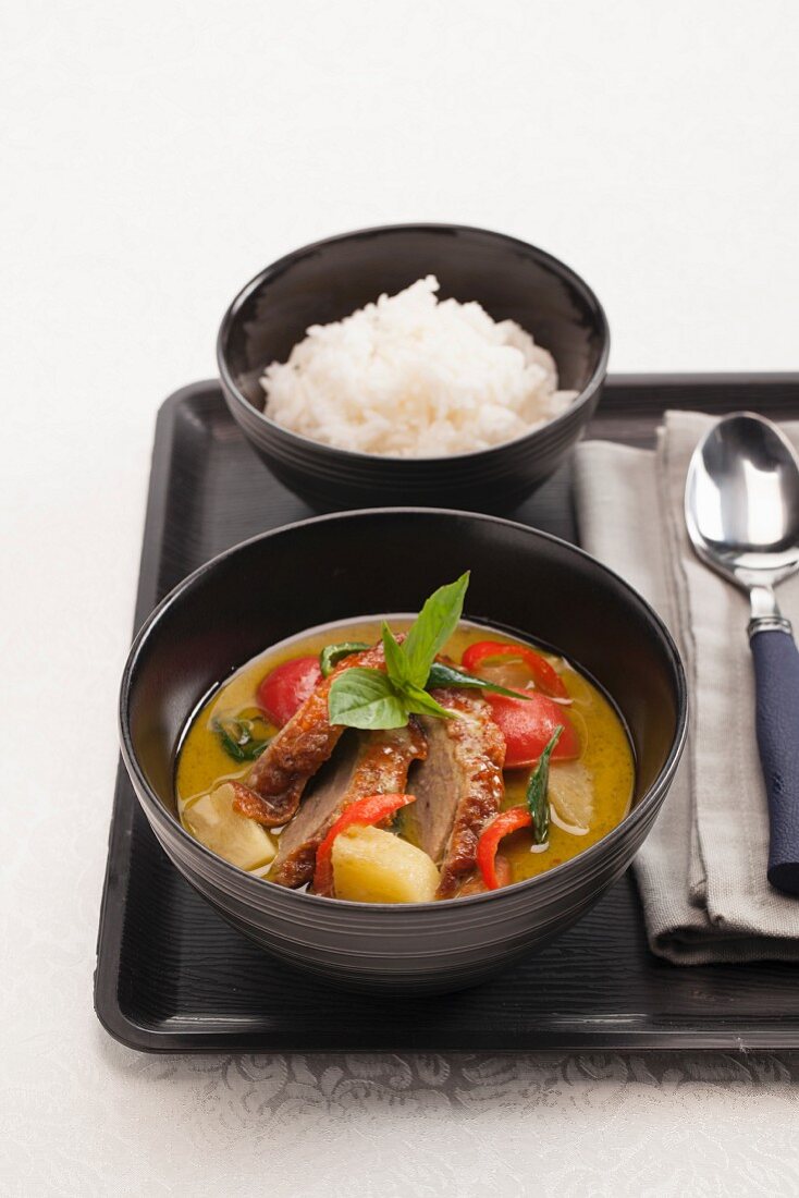 Green curry with fried duck (Thailand)