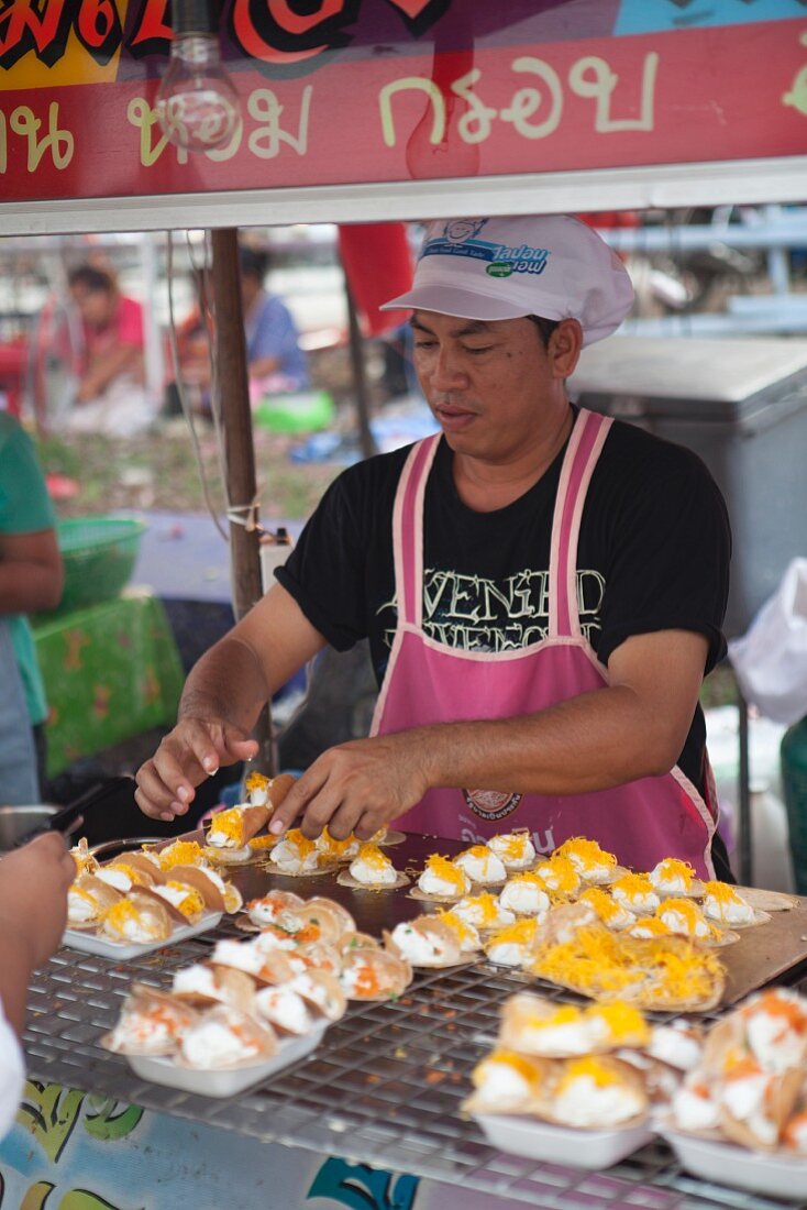 Mini-Pfannkuchen mit Sahnefüllung, Thailand