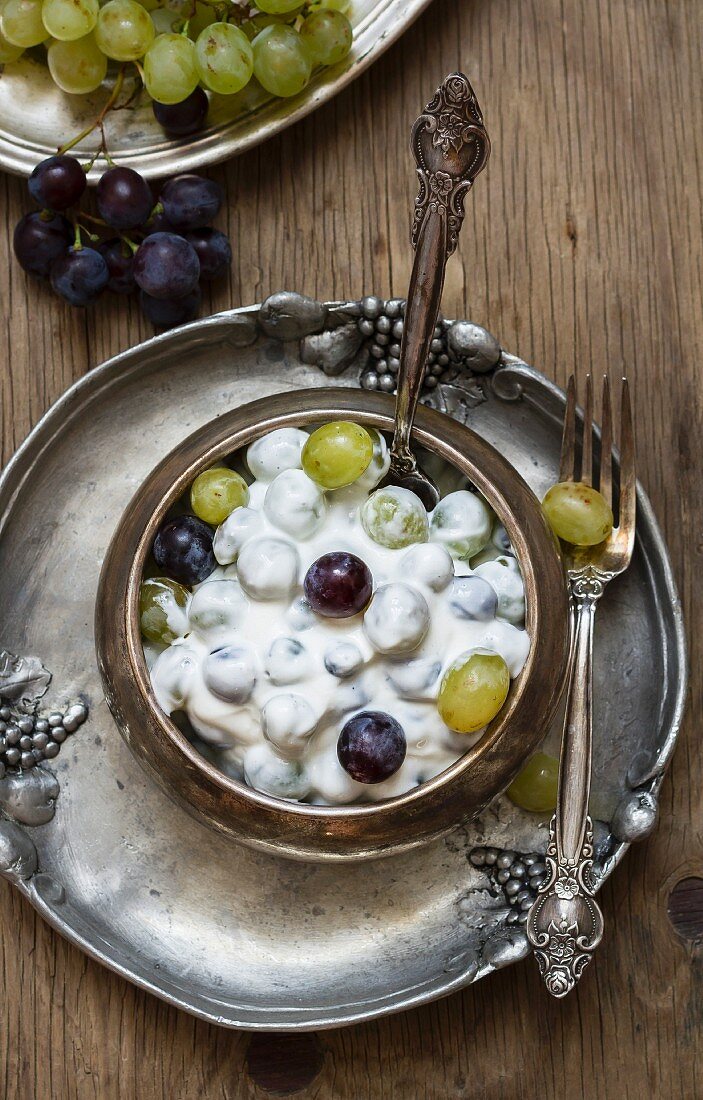 Traubensalat mit Joghurt