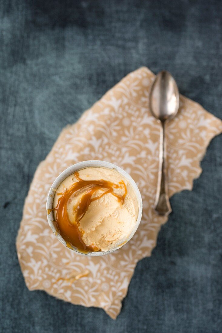 Caramel ice cream with caramel sauce