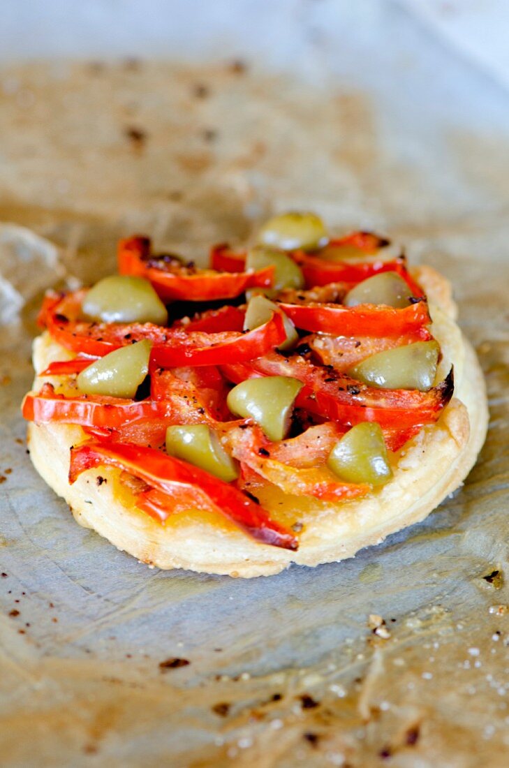 A mini tomato and olive tart