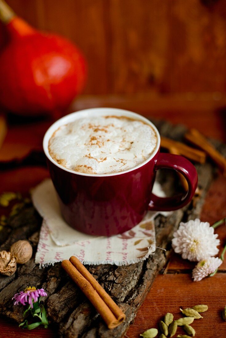 Pumpkin spice latte (coffee speciality, USA)