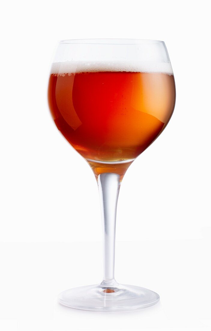 Bier in einem Weinglas