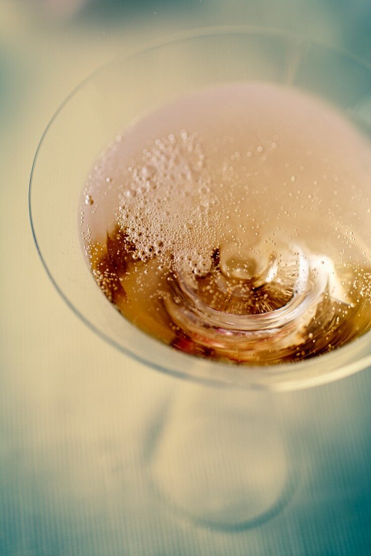 A glass of champagne (close-up)