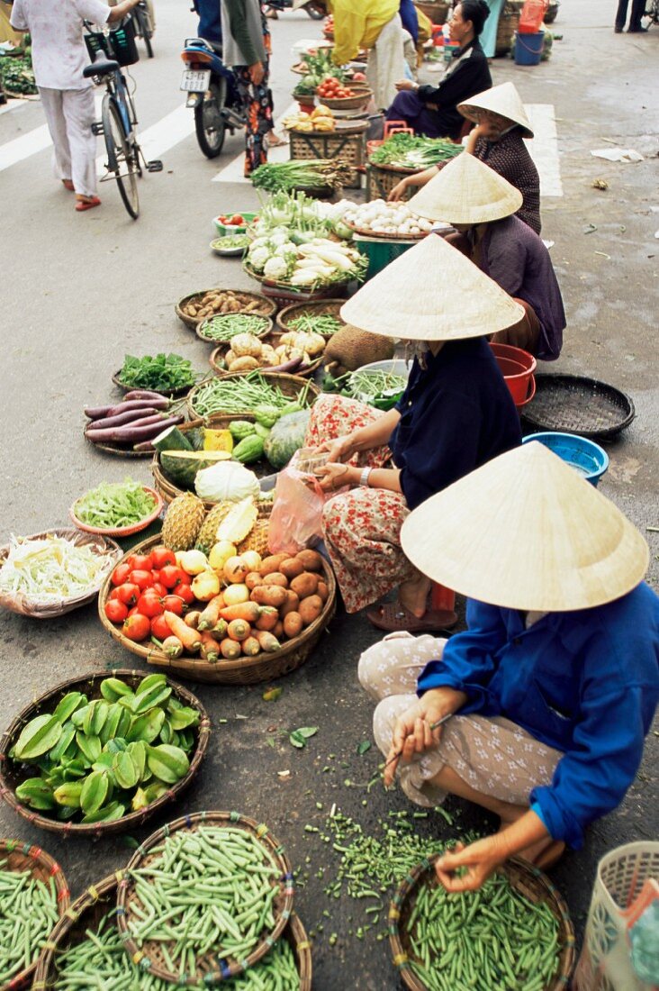 A street market in Danang, Vietnam, Indochina, South-East Asia