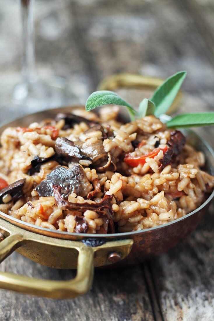 Risotto mit Pilzen und Salbei