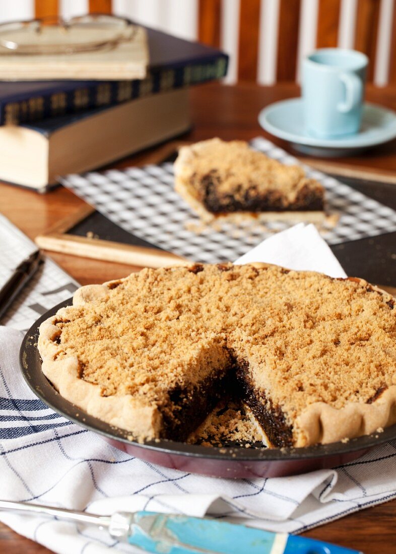 Shoofly Pie (molasses crumble cake, USA)