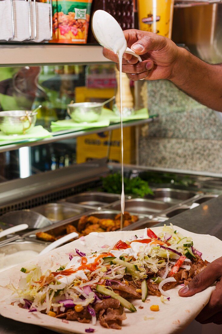 Dürüm being made in 'Marmaris Kebap Haus', Dresden-Neustadt, Germany