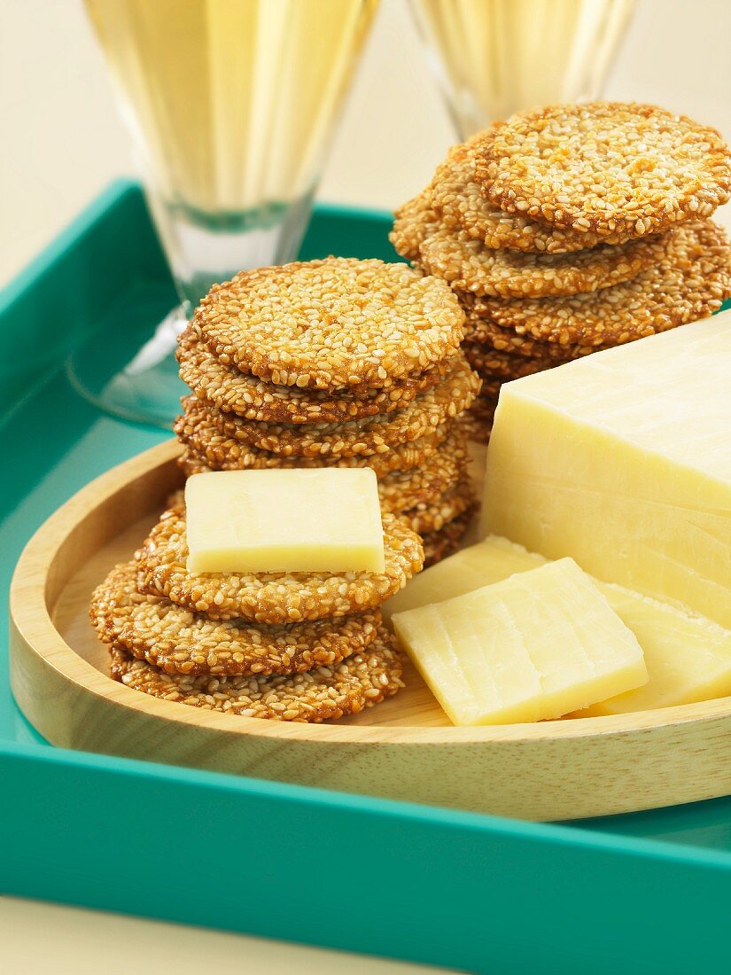 Sesame crackers with cheese